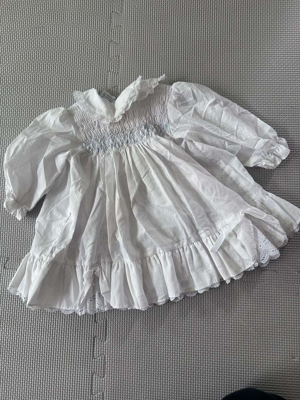 Polly Flinders Vintage Smocked Swiss Dot Dress White Size 18 Months